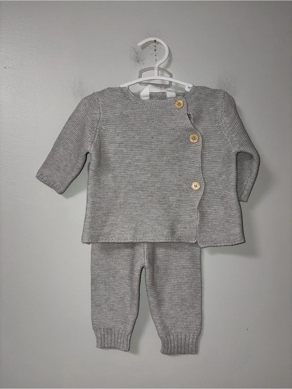 Rene Rofe Gray Textured Knit Button Up Sweater & Pants Set Unisex Baby 0-3M NWOT